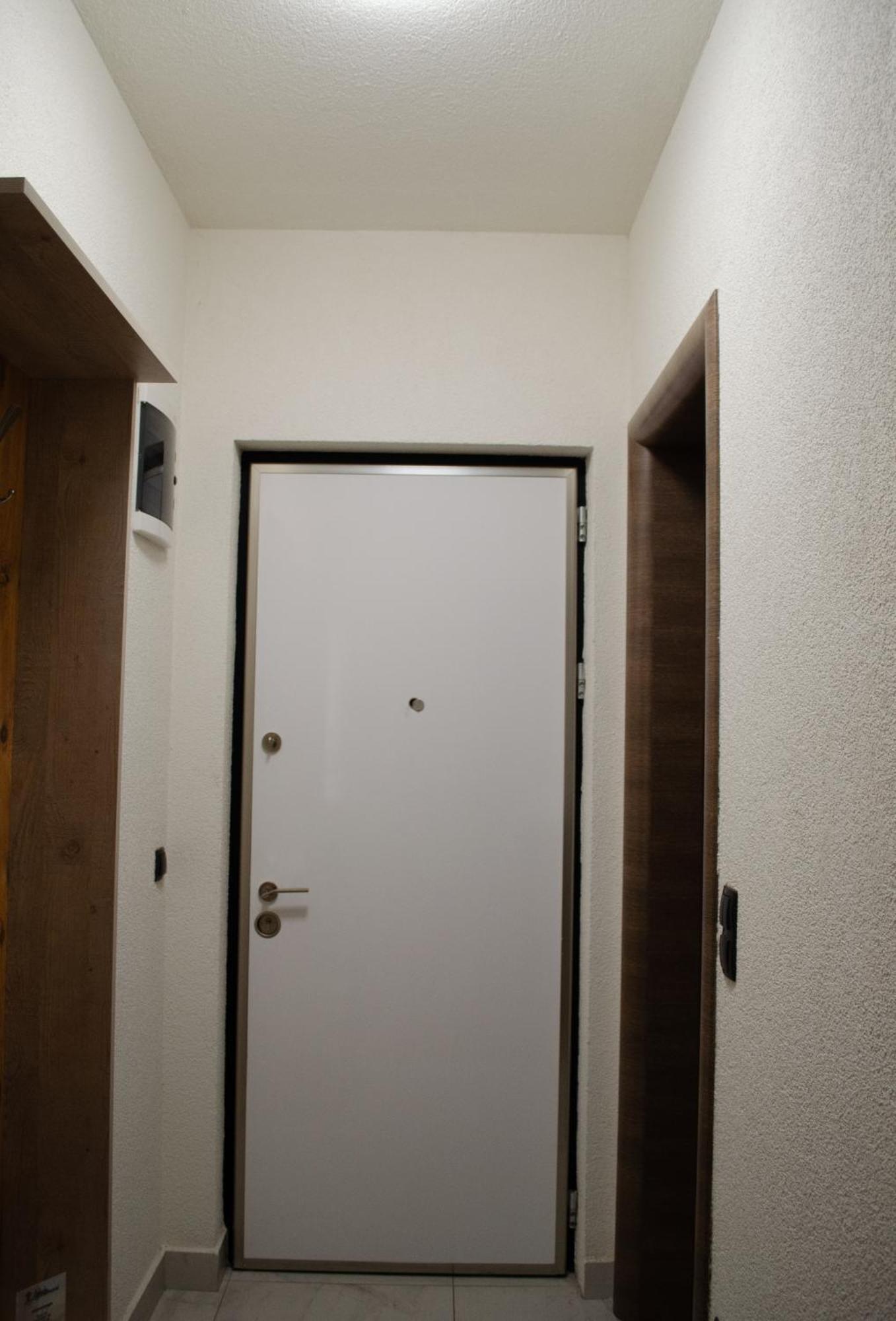 Comfort Bulevar With Garage Apartment *